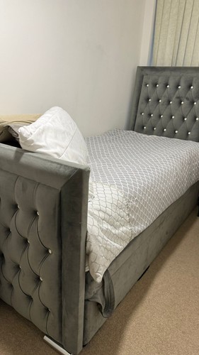 Plush velvet chesterfield gas - velvet,